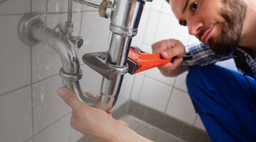 Expert burst pipe repair services in Santa Fe, NM